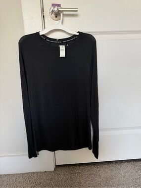 Aerie Black Long-Sleeve Tee